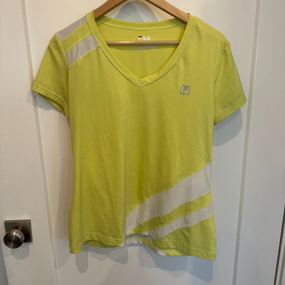 FILA Sport Women's Short Sleeve V-Neck Vented Top - Size L - Picture 1 of 6
